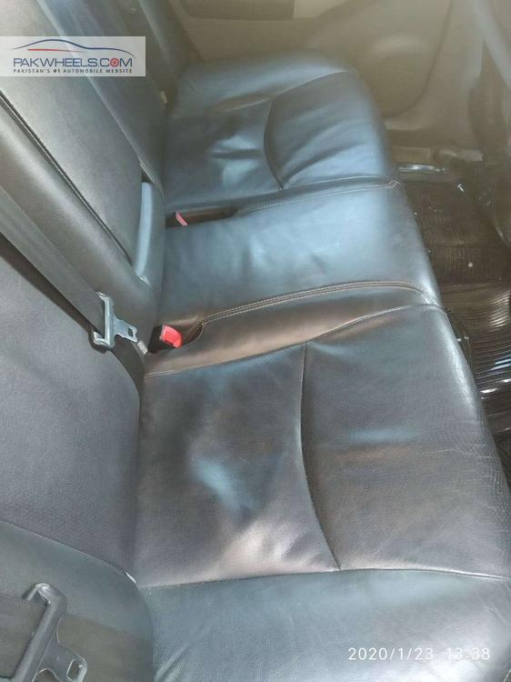 Toyota Prius 2011 for Sale in Lahore Toyota Prius 2011 for Sale in Lahore Image-11