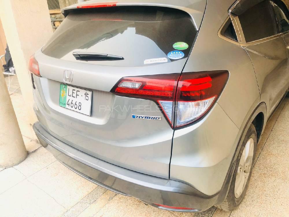 Honda Vezel 2014 for Sale in Lahore Honda Vezel 2014 for Sale in Lahore Image-8