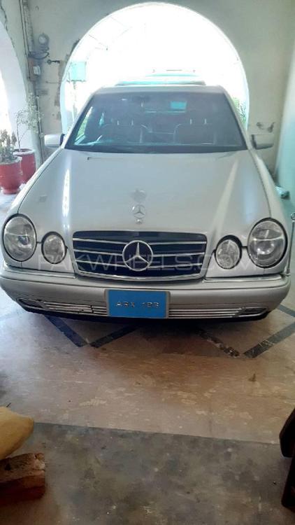 Mercedes Benz E Class 1999 for Sale in Mirpur A.K. Image-1