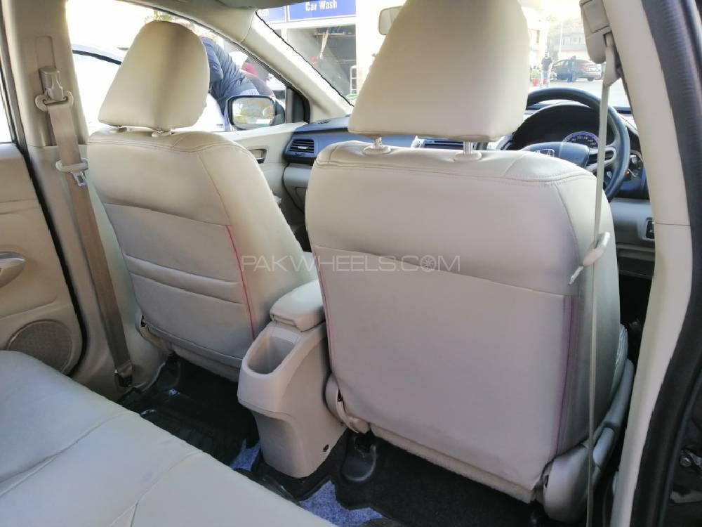 Honda City 2015 for Sale in Lahore Honda City 2015 for Sale in Lahore Image-9