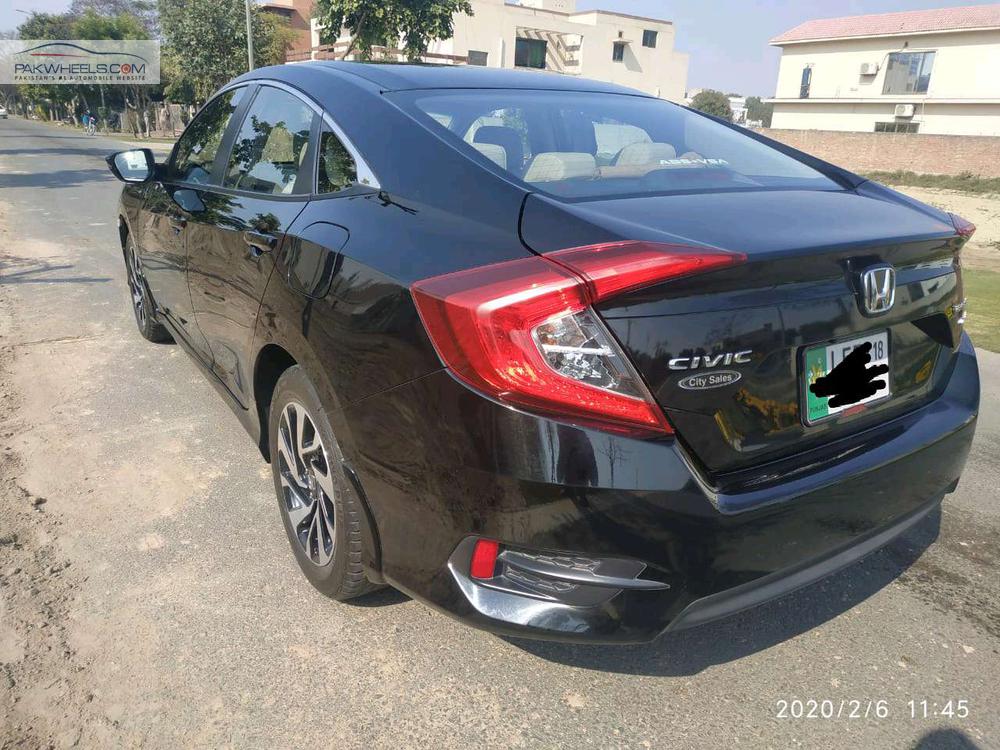 Honda Civic 2018 for Sale in Lahore Honda Civic 2018 for Sale in Lahore Image-6