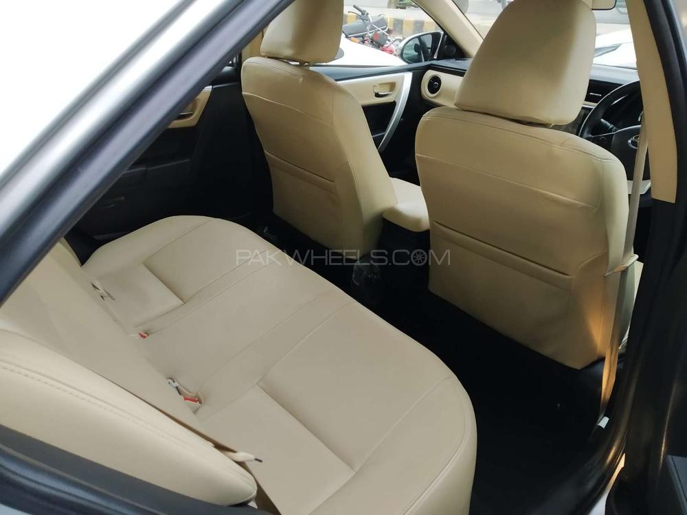 Toyota Corolla 2018 for Sale in Lahore Toyota Corolla 2018 for Sale in Lahore Image-12