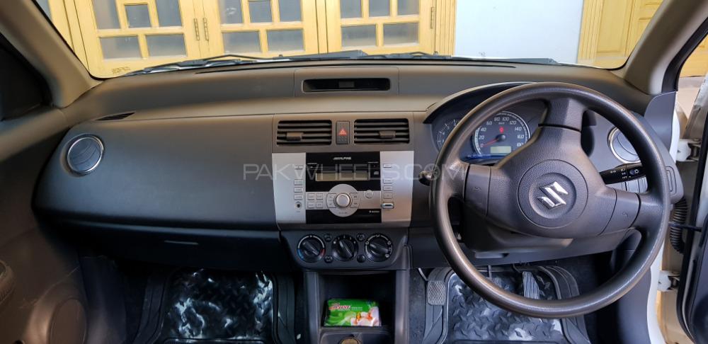 Suzuki Swift - 2014  Suzuki Swift - 2014  Image-13