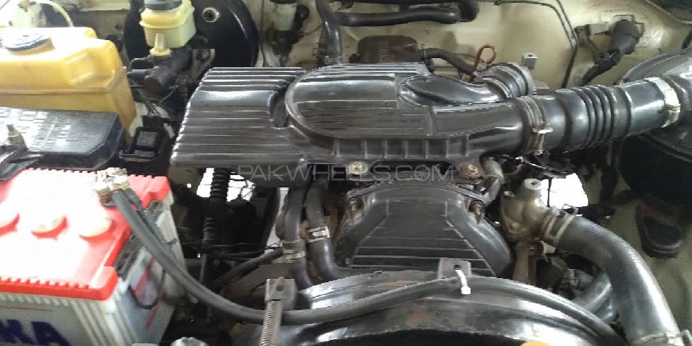 Toyota Hilux 1999 for Sale in Mian Wali Image-1