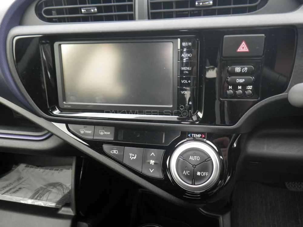Toyota Aqua 2015 for Sale in Islamabad Toyota Aqua 2015 for Sale in Islamabad Image-9