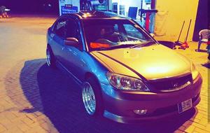 Honda Civic - 2004