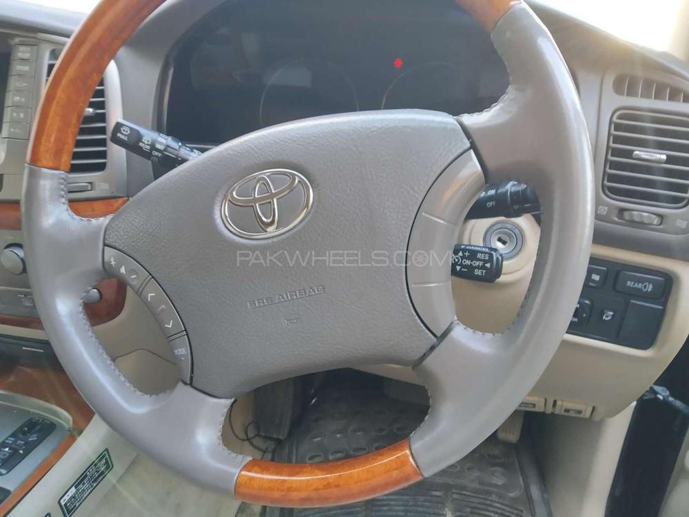 Toyota Land Cruiser 2003 for Sale in Lahore Toyota Land Cruiser 2003 for Sale in Lahore Image-9