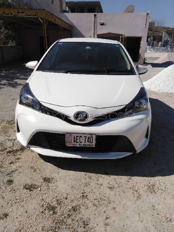 Toyota Vitz 2015 for Sale in Nowshera cantt Image-1