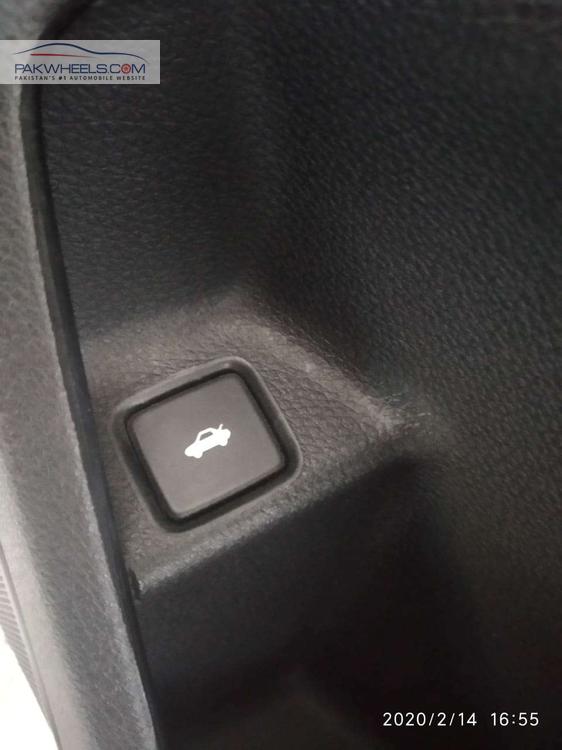 Honda Civic 2018 for Sale in Lahore Honda Civic 2018 for Sale in Lahore Image-18