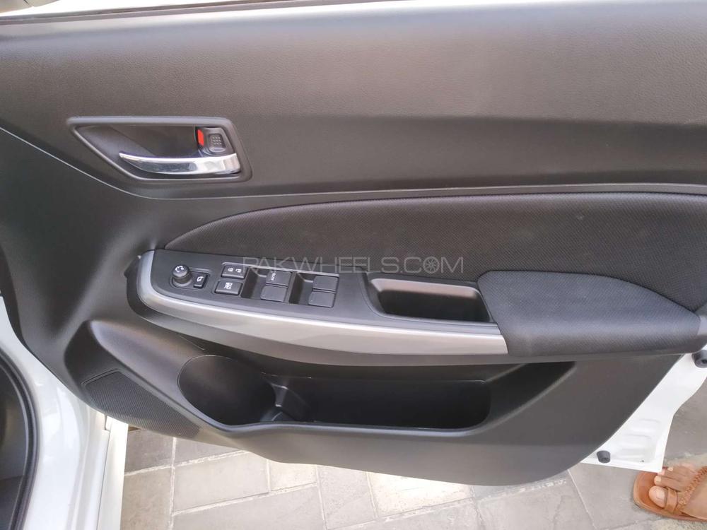 Suzuki Swift 2017 for Sale in Lahore Suzuki Swift 2017 for Sale in Lahore Image-6