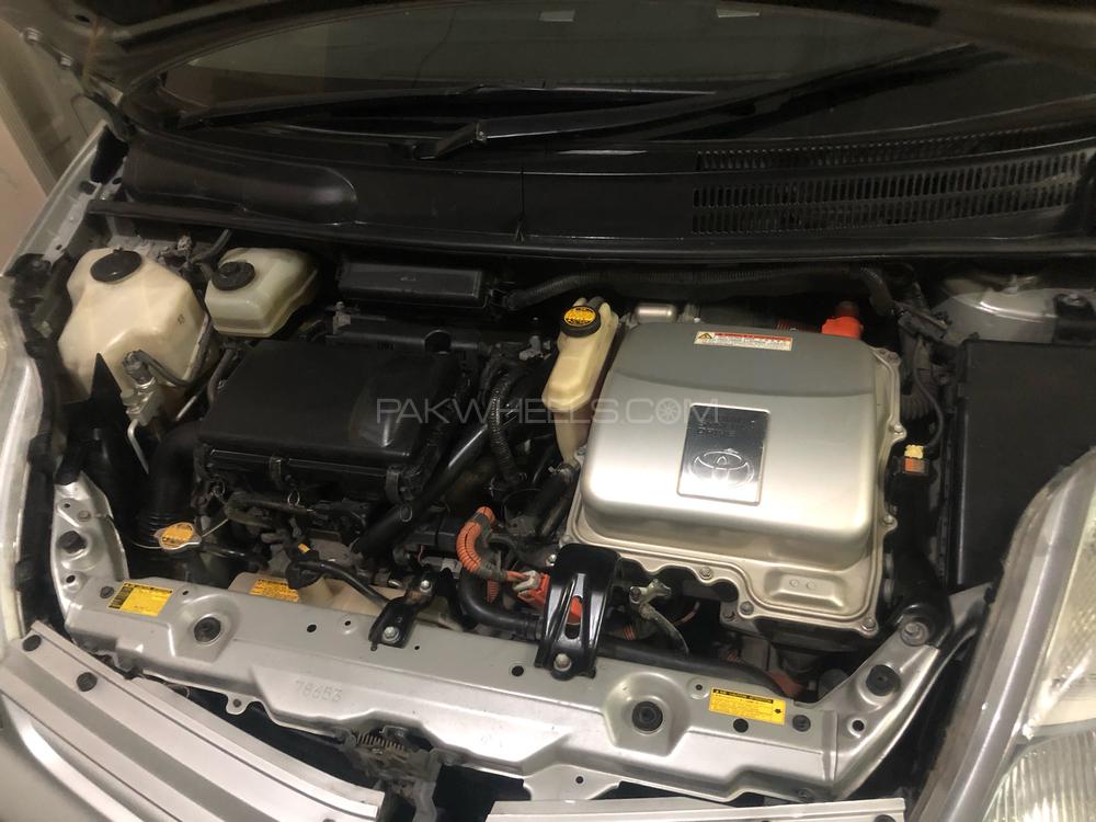 Toyota Prius 2011 for Sale in Peshawar Toyota Prius 2011 for Sale in Peshawar Image-14