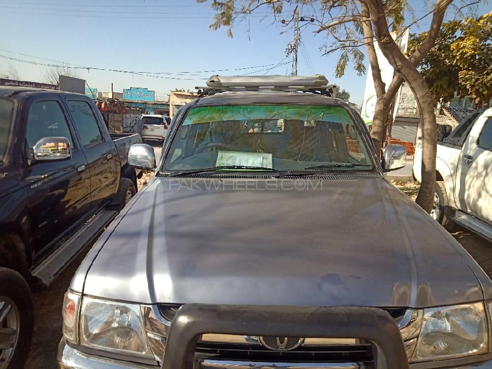 Toyota Hilux 2001 for Sale in Islamabad Image-1