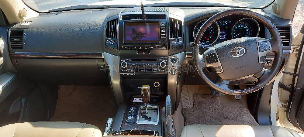 Toyota Land Cruiser 2011 for Sale in Islamabad Toyota Land Cruiser 2011 for Sale in Islamabad Image-3