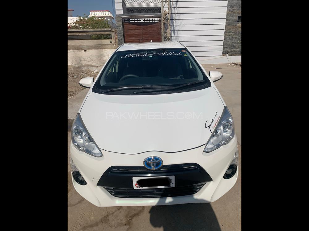 Toyota Aqua 2015 for Sale in Hyderabad Image-1