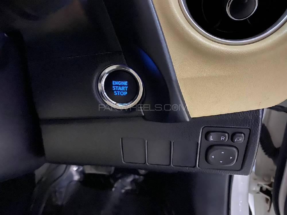 Toyota Corolla 2019 for Sale in Peshawar Toyota Corolla 2019 for Sale in Peshawar Image-8