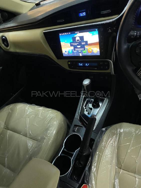 Toyota Corolla 2019 for Sale in Peshawar Toyota Corolla 2019 for Sale in Peshawar Image-9