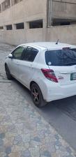 Toyota Vitz - 2015