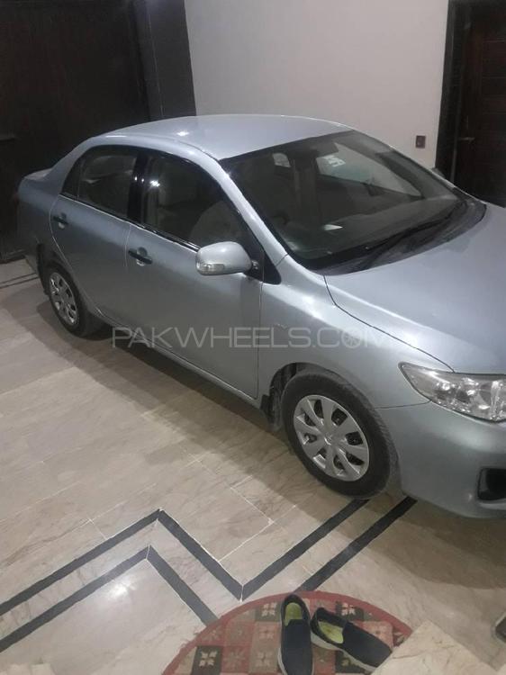 Toyota Corolla 2013 for Sale in Peshawar Image-1