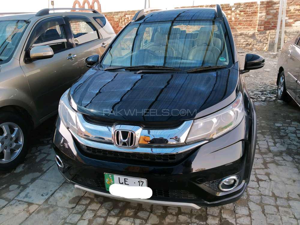 Honda BR-V 2017 for Sale in Lahore Image-1