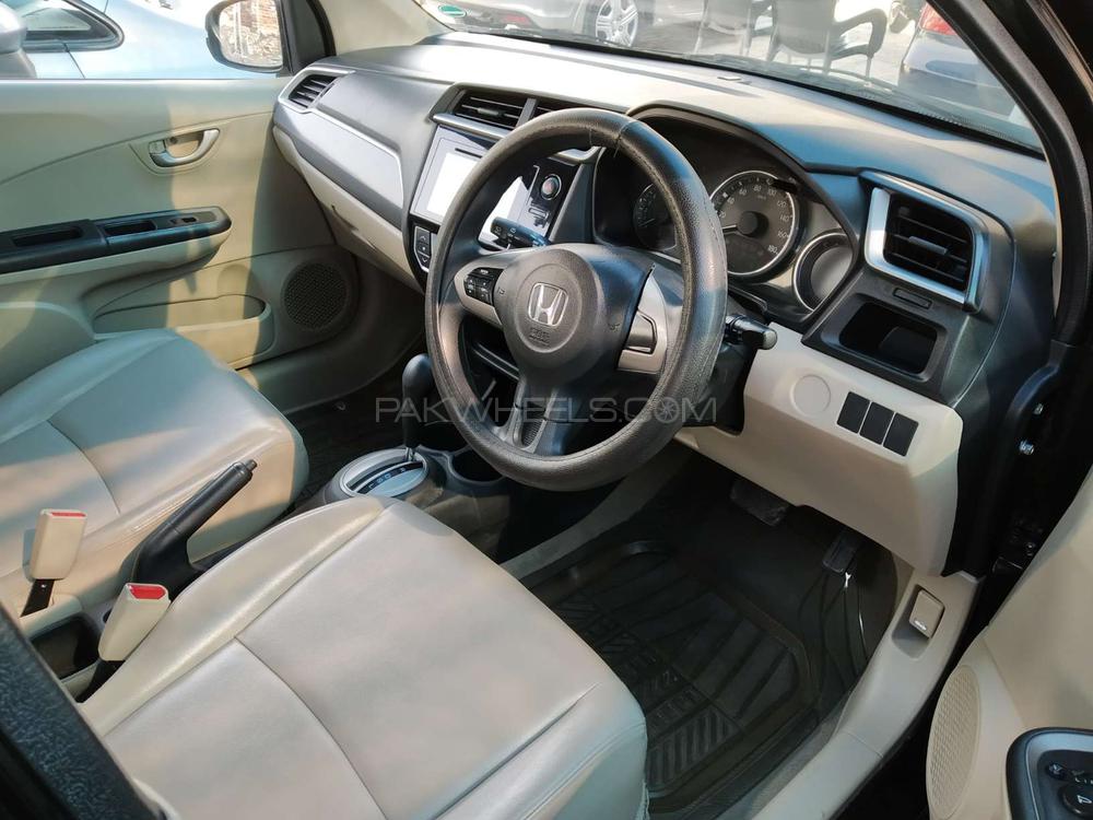 Honda BR-V 2017 for Sale in Lahore Honda BR-V 2017 for Sale in Lahore Image-5