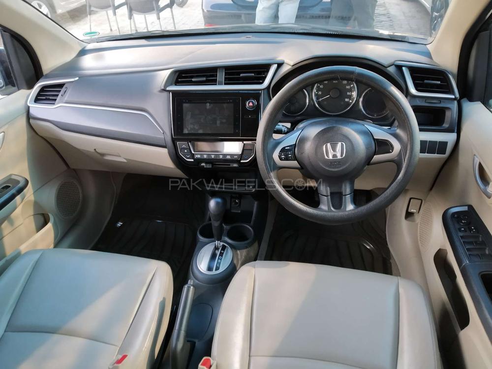 Honda BR-V 2017 for Sale in Lahore Honda BR-V 2017 for Sale in Lahore Image-7