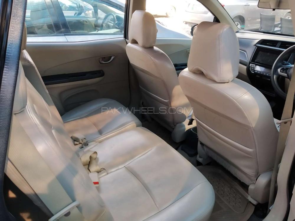 Honda BR-V 2017 for Sale in Lahore Honda BR-V 2017 for Sale in Lahore Image-9