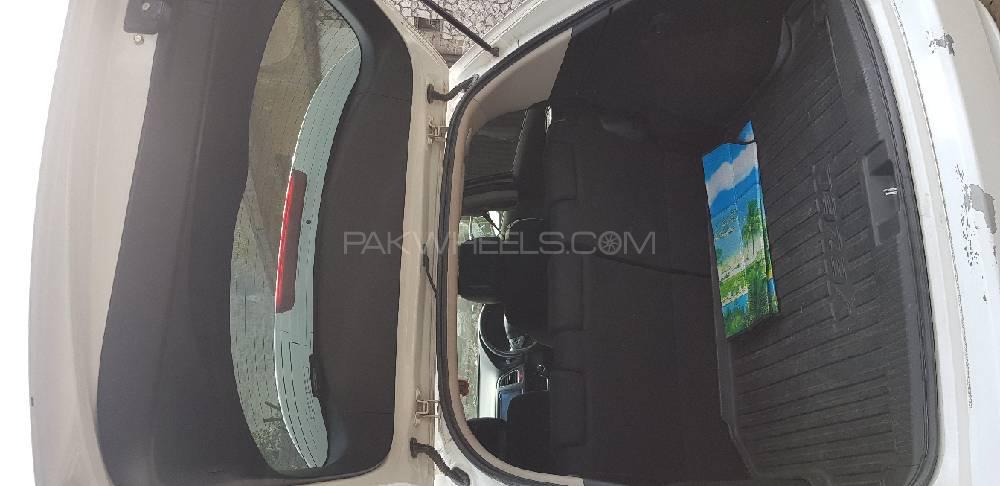 Honda Vezel 2014 for Sale in Lahore Honda Vezel 2014 for Sale in Lahore Image-4