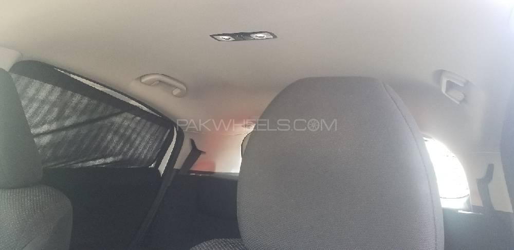 Honda Vezel 2014 for Sale in Karachi Honda Vezel 2014 for Sale in Karachi Image-6