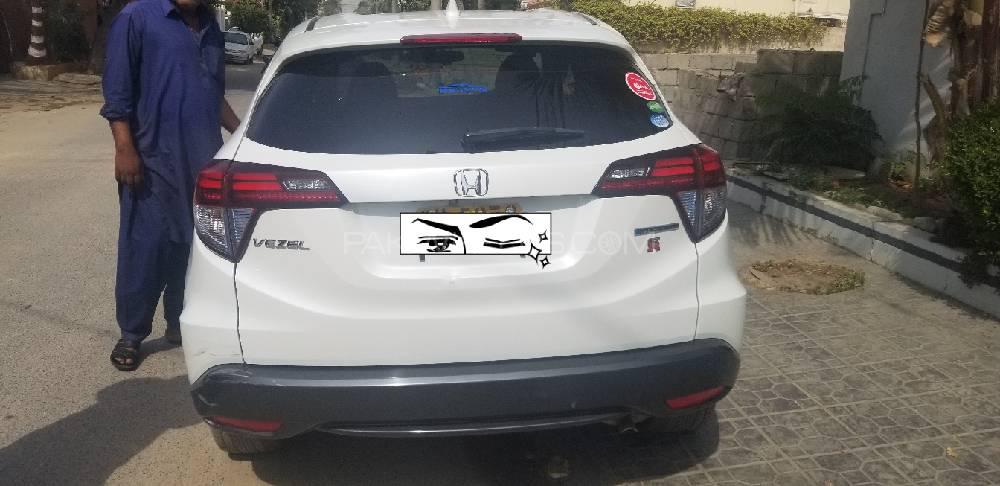 Honda Vezel 2014 for Sale in Karachi Honda Vezel 2014 for Sale in Karachi Image-8