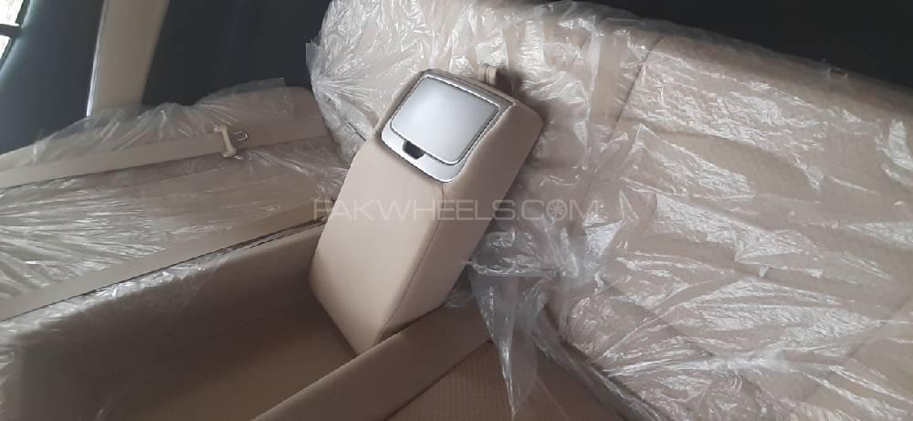 Toyota Corolla 2018 for Sale in Rawalpindi Toyota Corolla 2018 for Sale in Rawalpindi Image-10