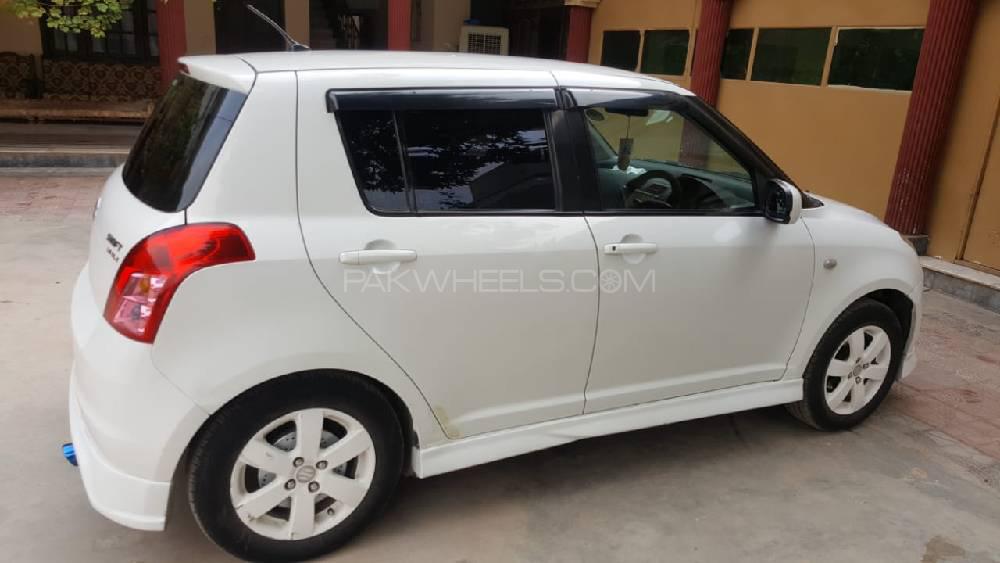 Suzuki Swift 2011 for Sale in Peshawar Suzuki Swift 2011 for Sale in Peshawar Image-3