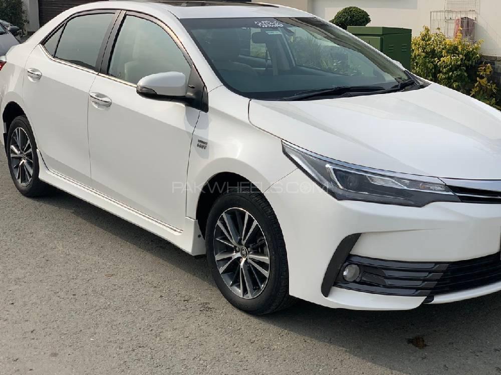 Toyota Corolla 2017 for Sale in Lahore Image-1