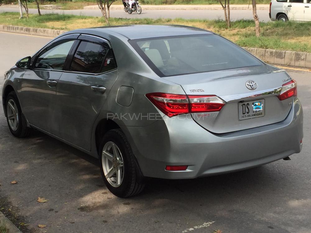 Toyota Corolla 2015 for Sale in Attock Toyota Corolla 2015 for Sale in Attock Image-2