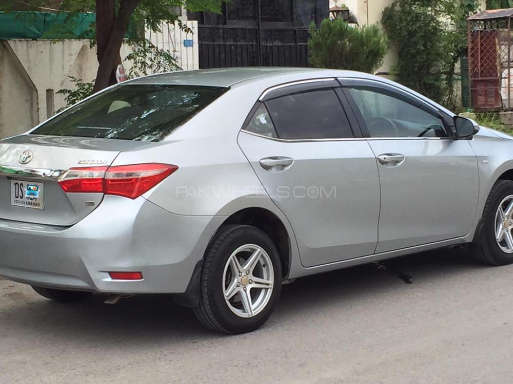 Toyota Corolla 2015 for Sale in Attock Toyota Corolla 2015 for Sale in Attock Image-4
