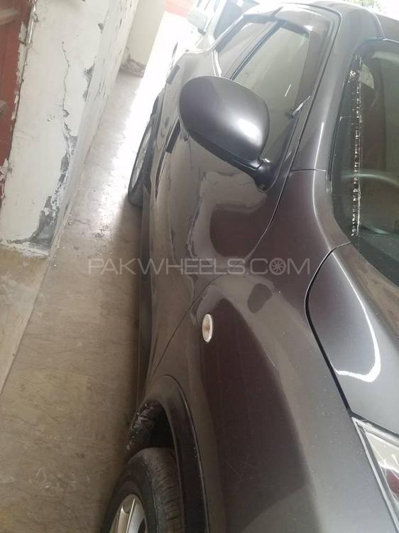 Nissan Juke 2011 for Sale in Sheikhupura Nissan Juke 2011 for Sale in Sheikhupura Image-2
