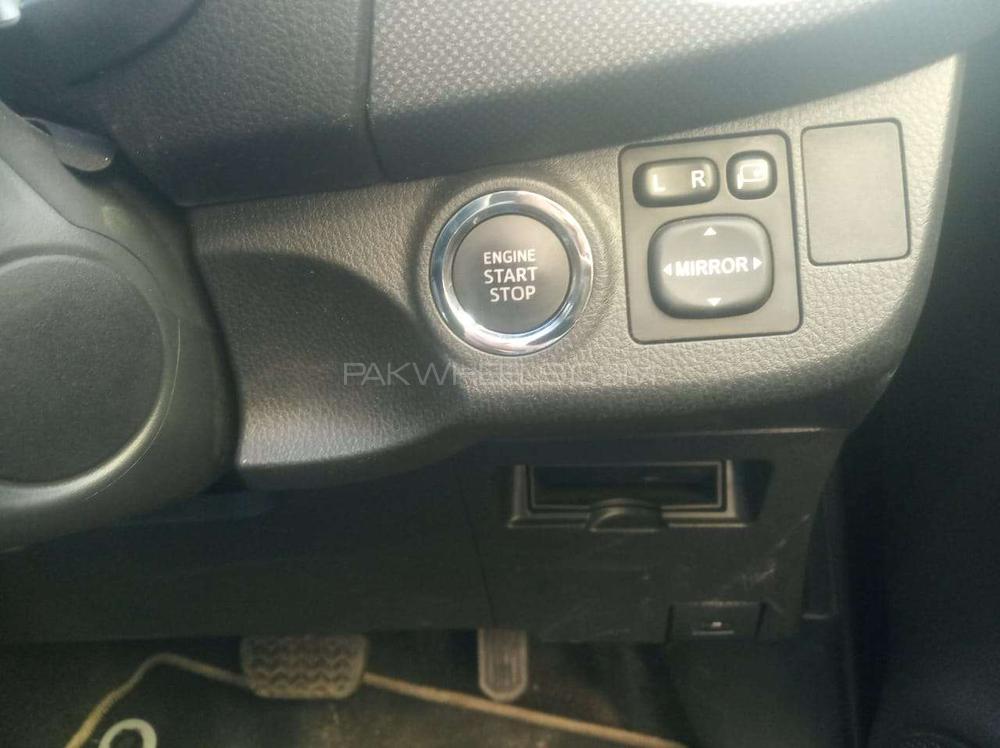 Toyota Vitz 2016 for Sale in Karachi Toyota Vitz 2016 for Sale in Karachi Image-9