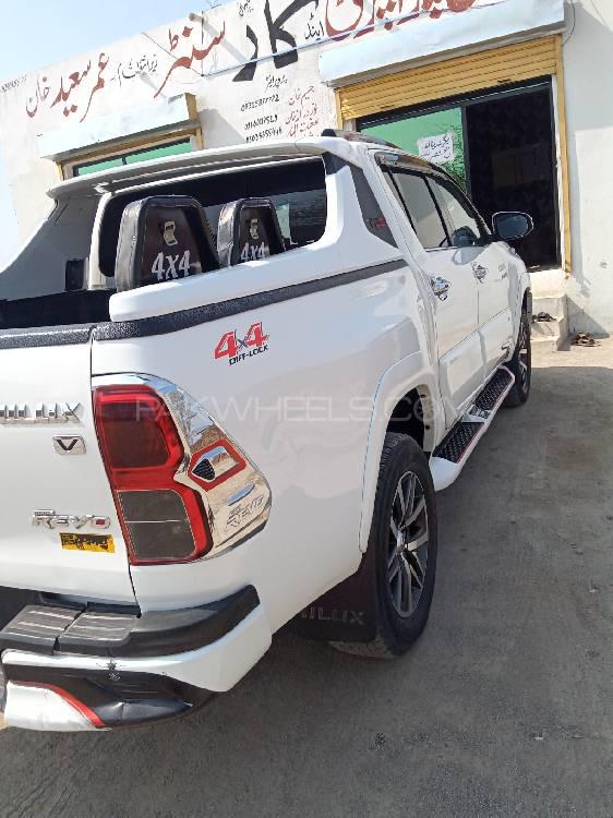 ٹویوٹا ہائیلکس 2017 for Sale in بنوں ٹویوٹا ہائیلکس 2017 for Sale in بنوں Image-6