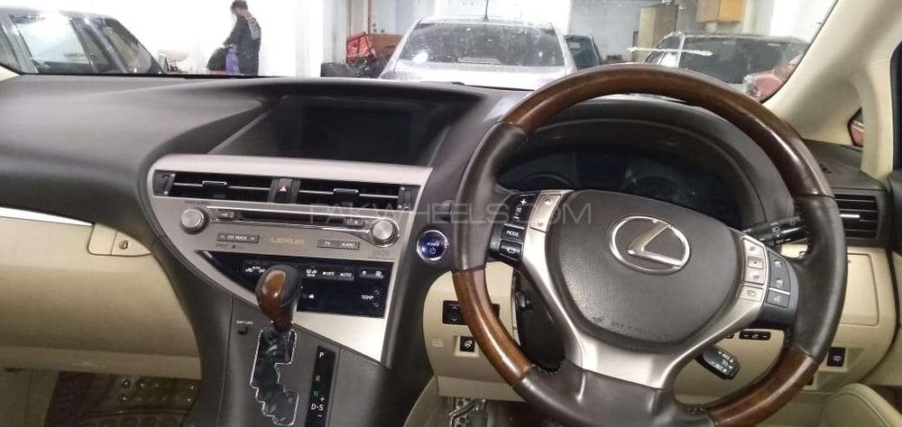 Lexus RX Series 2012 for Sale in Lahore Lexus RX Series 2012 for Sale in Lahore Image-4