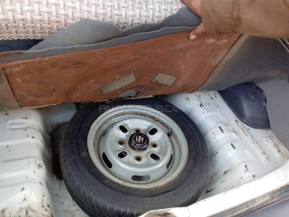 Suzuki Mehran 2012 for Sale in Lahore Suzuki Mehran 2012 for Sale in Lahore Image-4