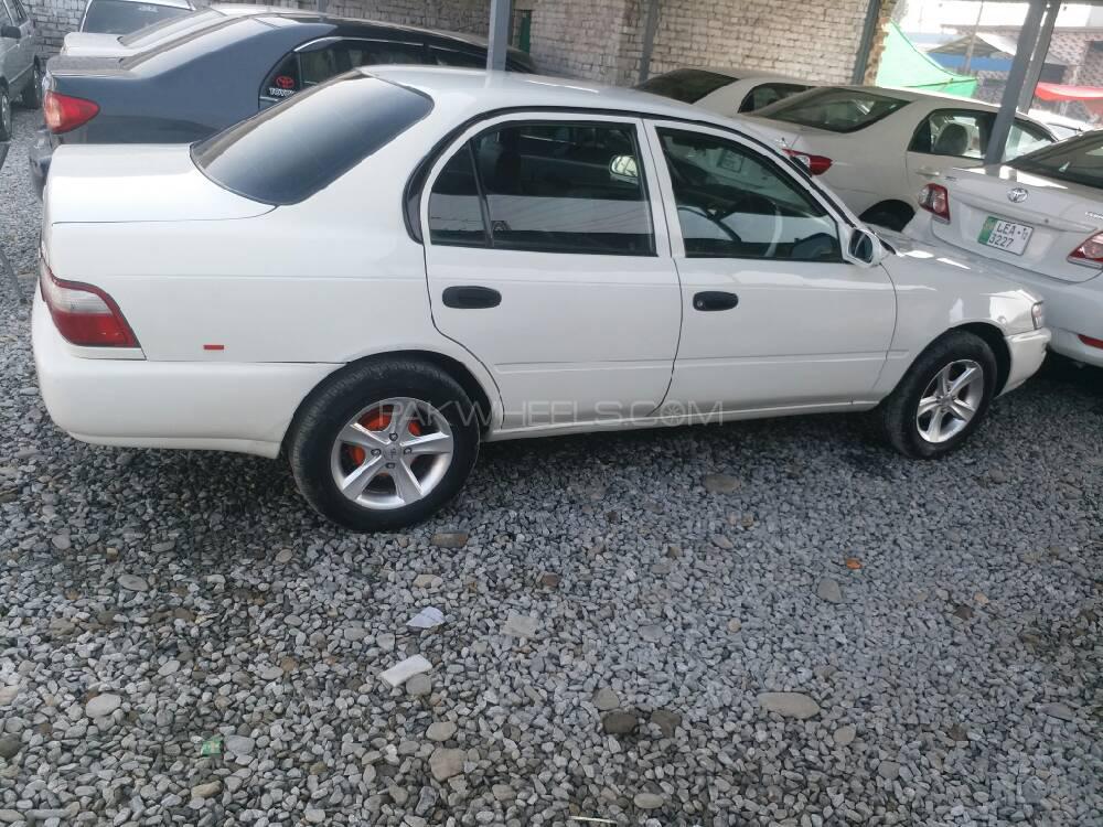 Toyota Corolla 2001 for Sale in Takhtbai Image-1