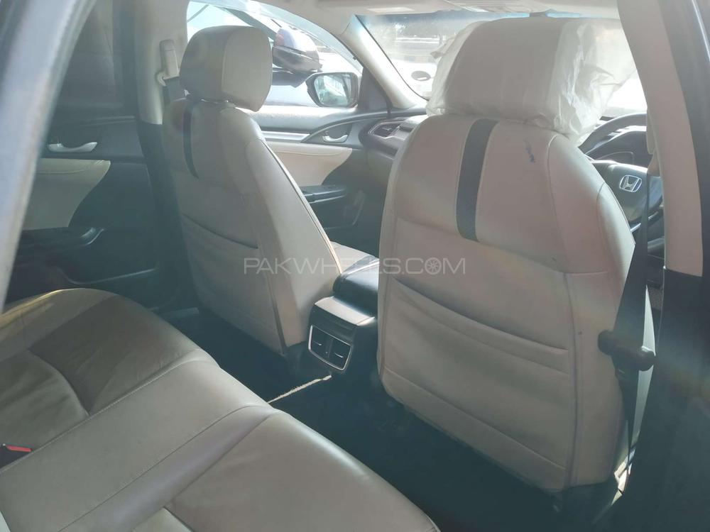 Honda Vezel 2014 for Sale in Lahore Honda Vezel 2014 for Sale in Lahore Image-8