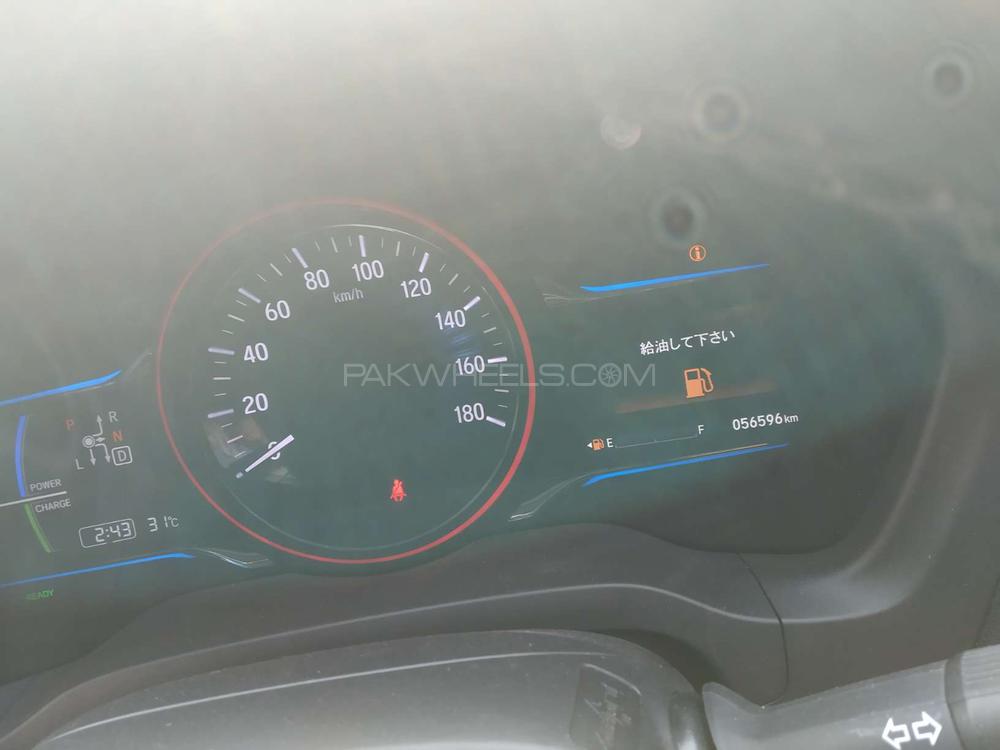 Honda Vezel 2014 for Sale in Lahore Honda Vezel 2014 for Sale in Lahore Image-9