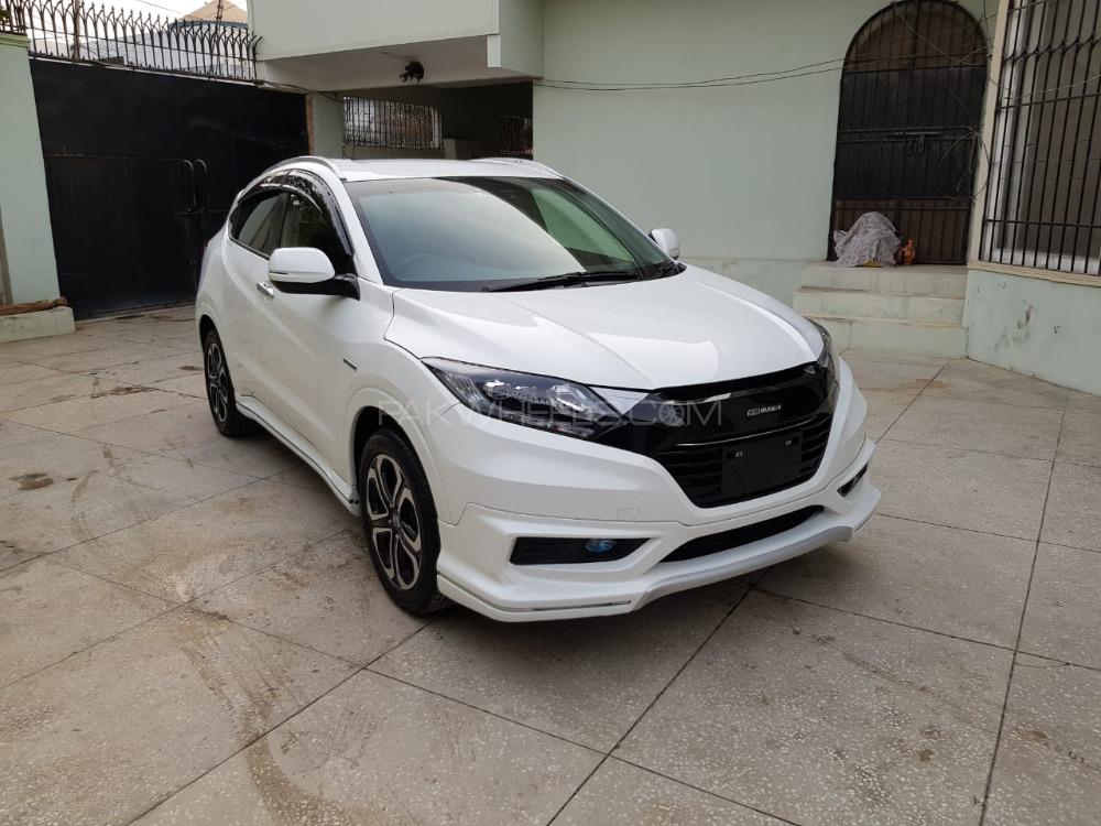 Honda Vezel 2014 for Sale in Islamabad Image-1