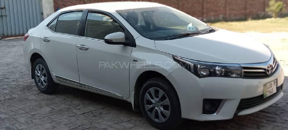Toyota Corolla 2017 for Sale in Lahore Image-1