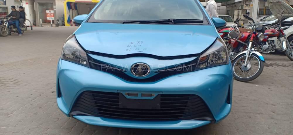 Toyota Vitz 2016 for Sale in Sahiwal Image-1