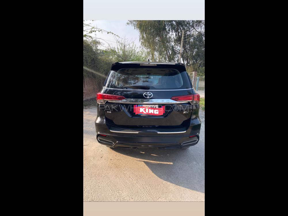 Toyota Fortuner 2018 for Sale in Lahore Image-1