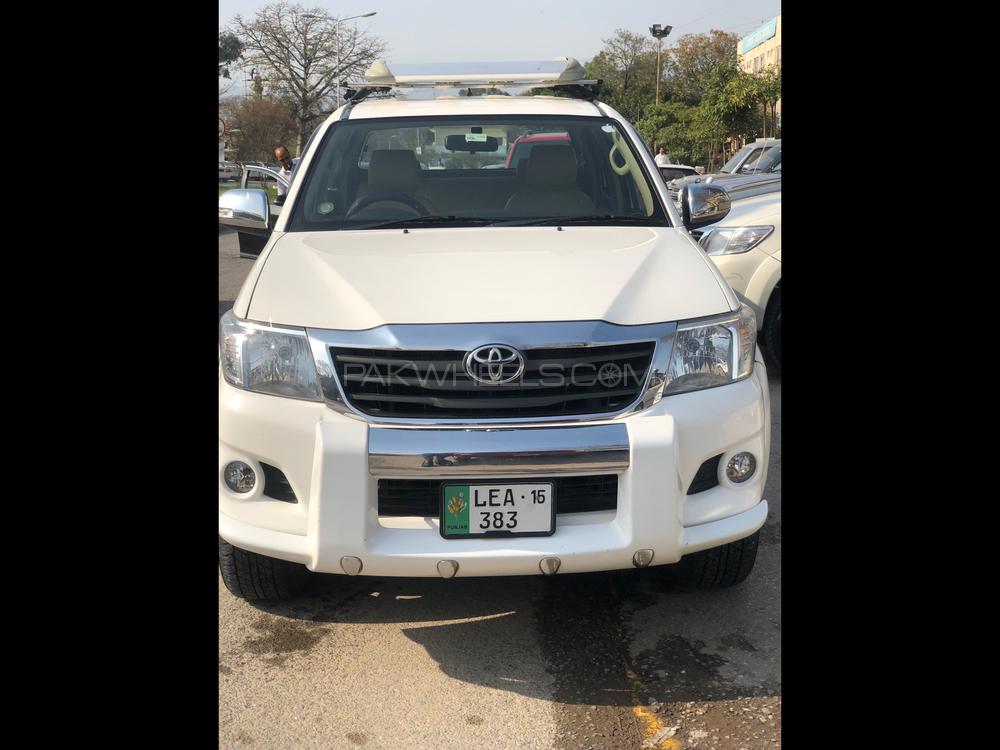 Toyota Hilux 2014 for Sale in Islamabad Image-1