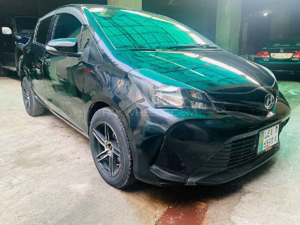 Toyota Vitz 2014 for Sale in Lahore Image-1