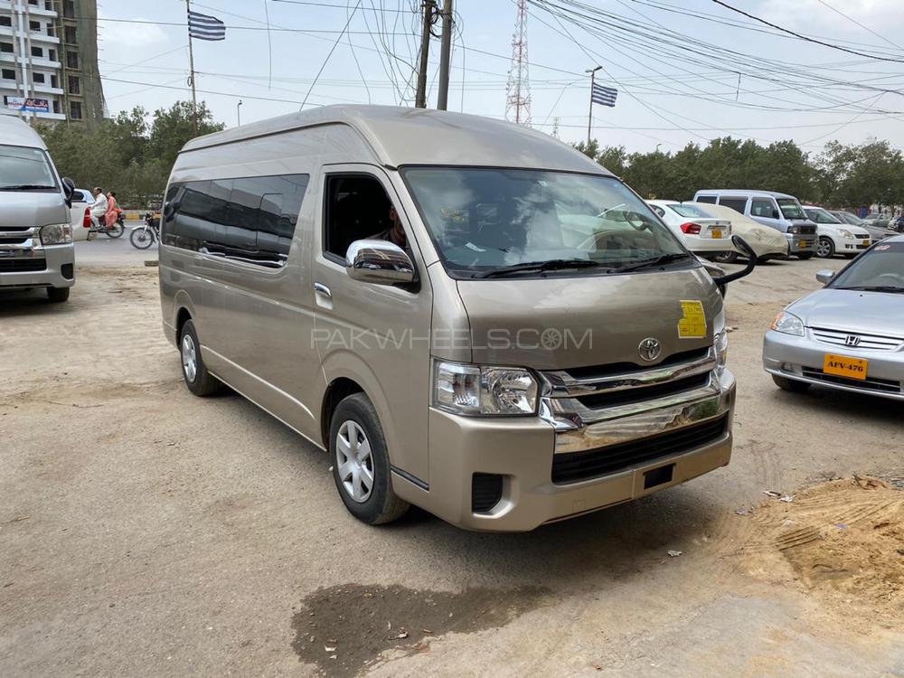 Toyota Hiace 2015 for Sale in Karachi Toyota Hiace 2015 for Sale in Karachi Image-2