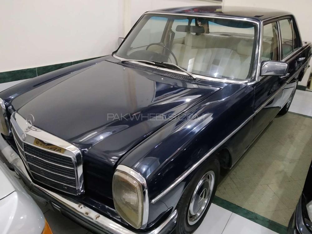Mercedes Benz 200 D 1972 for Sale in Lahore Image-1